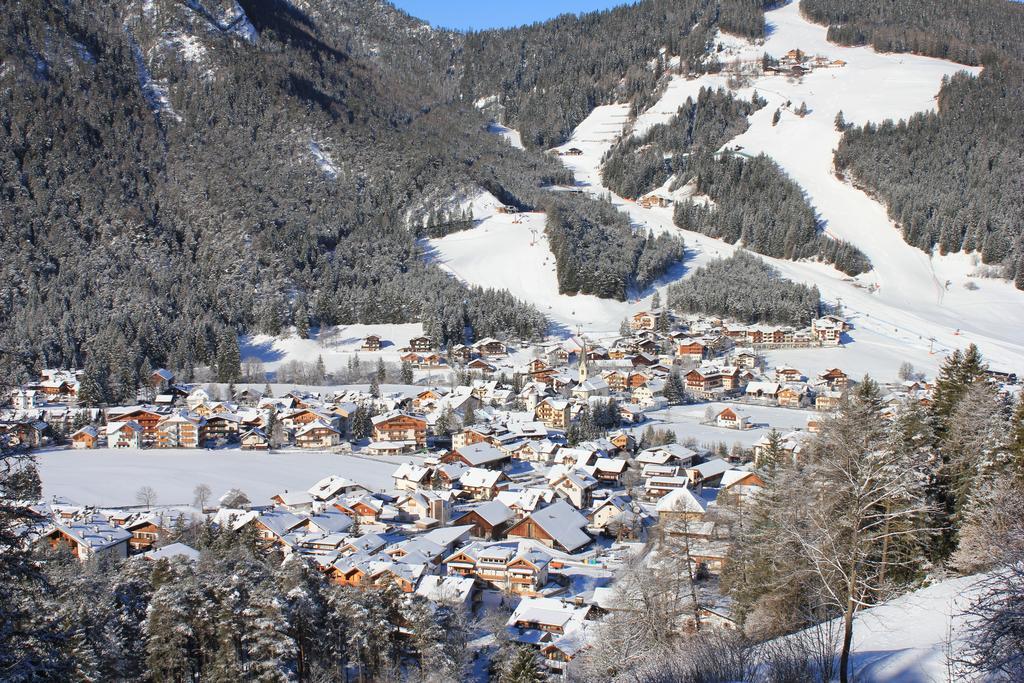 Moelgg Dolomites Residence San Vigilio Di Marebbe Ruang foto