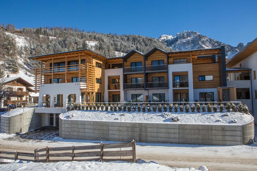 Moelgg Dolomites Residence San Vigilio Di Marebbe Bagian luar foto